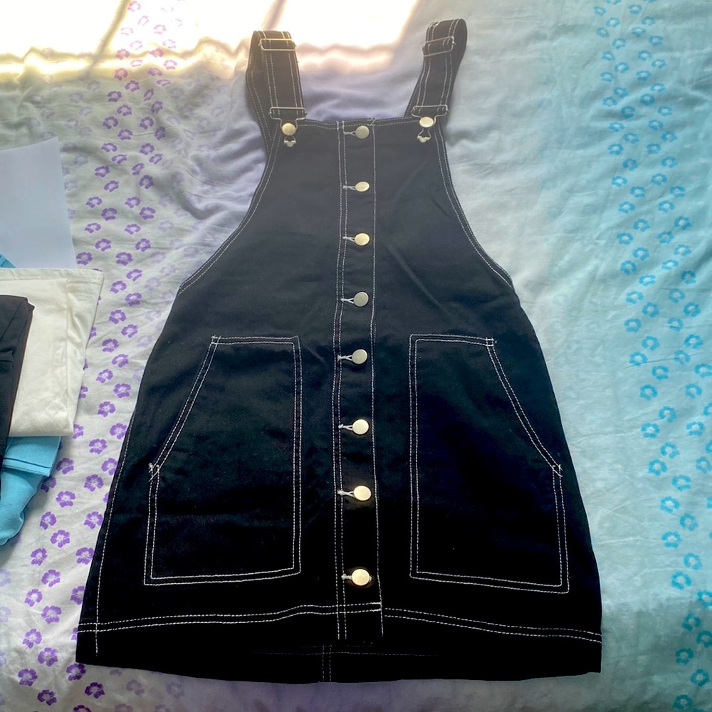 free with 100 purchase - Forever 21 strap dress